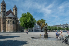 Maastricht-vrijthof-en-sint-servaas-3
