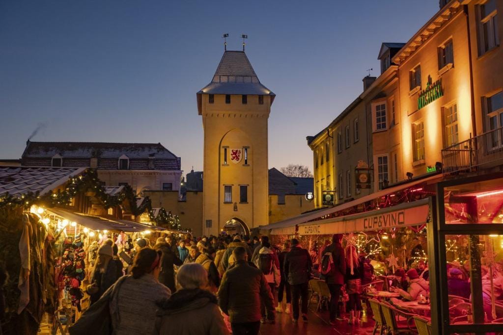 Algemene sfeer Kerststad Valkenburg 2022 Eleven Media 52