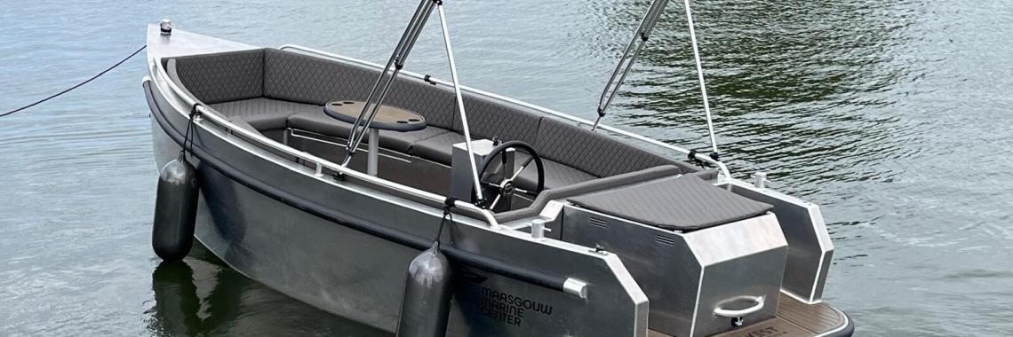 Boot huren roermond Qwest S