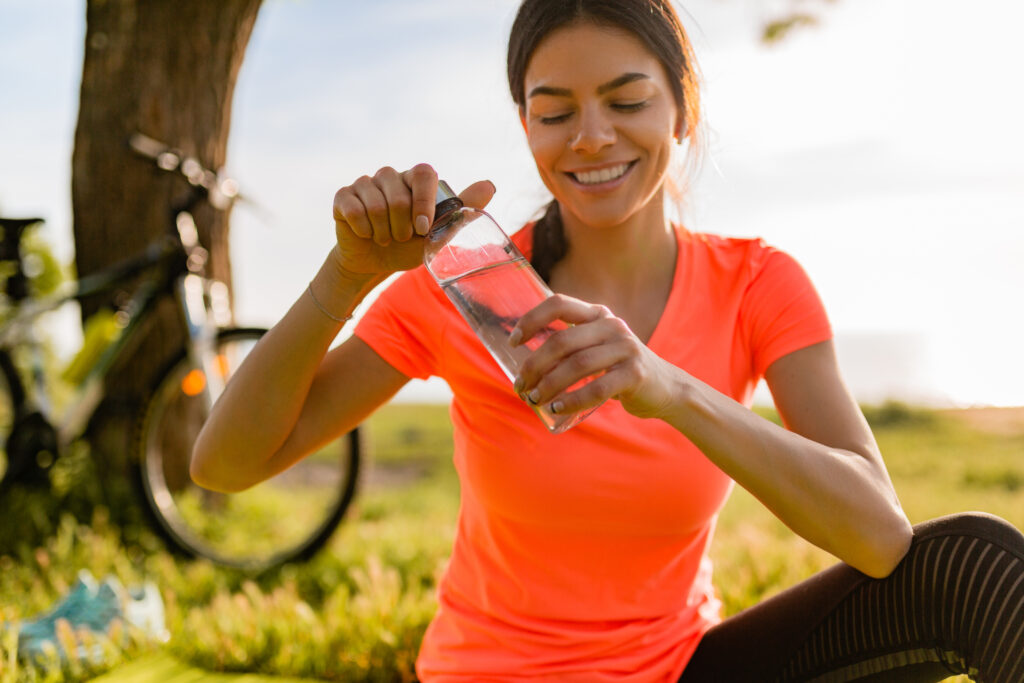 shttps://www.freepik.com/free-photo/smiling-beautiful-woman-drinking-water-bottle-doing-sports-morning-park_10685199.htm#fromView=search&page=1&position=40&uuid=a2251a0a-c7c6-41bd-bd10-09b367b857e9&query=drinking+water+bottle