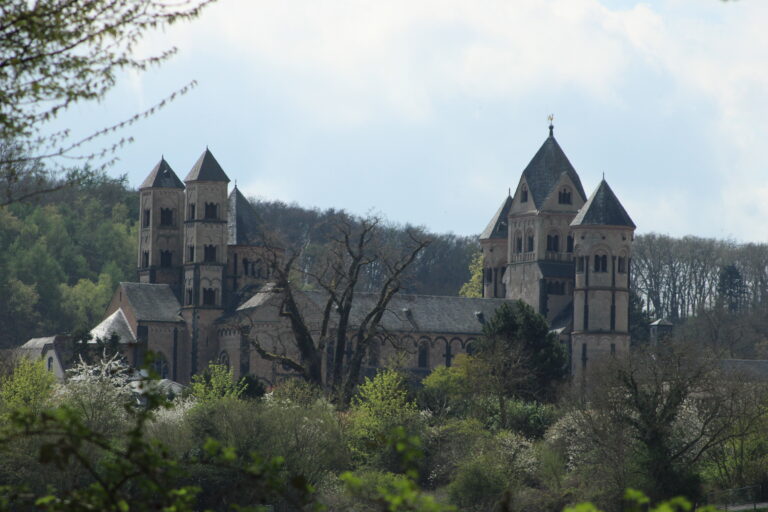 Lezing over de Vulkaan Eifel Abdij Maria Laach