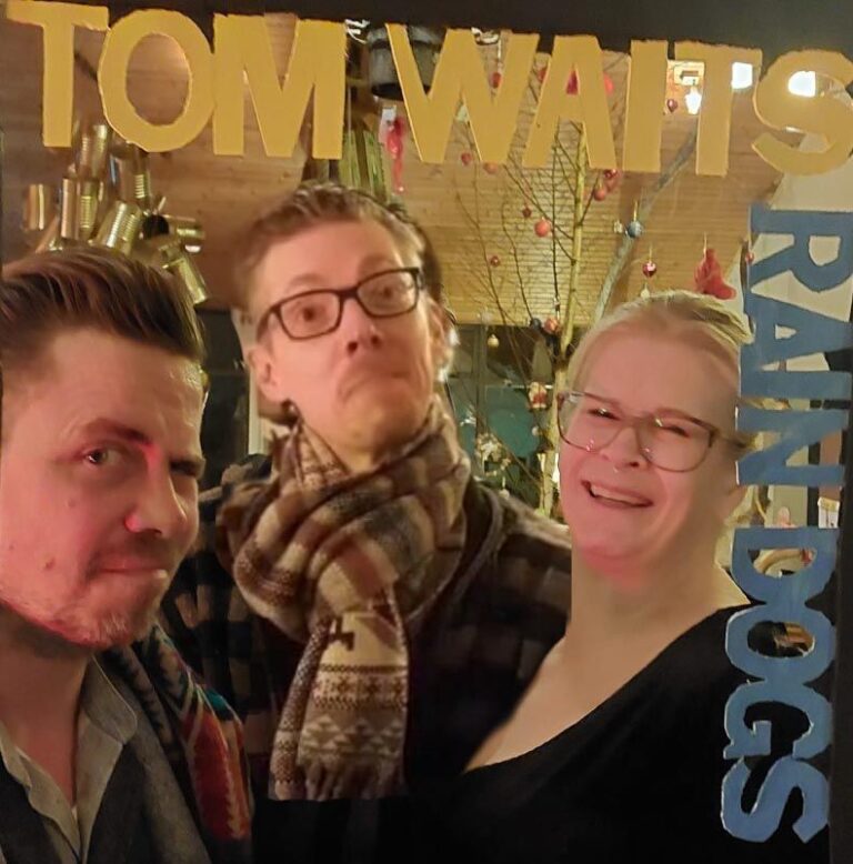 Muziek in het Amfitheater van buitencentrum De Pelen Tom's Waitress