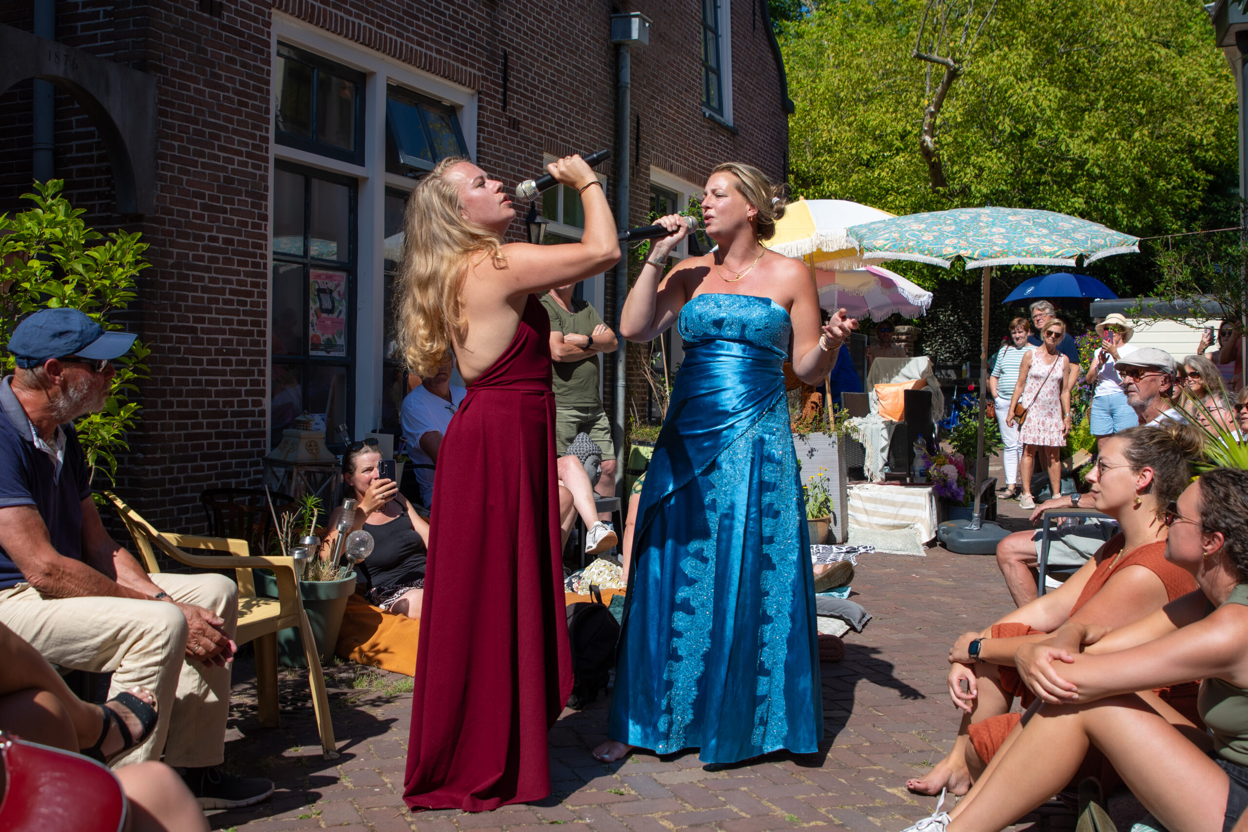 Gluren bij de Buren – Persfoto Fotograaf Aimee Mooiman Gluren bij de Buren - Persfoto Fotograaf Aimee Mooiman