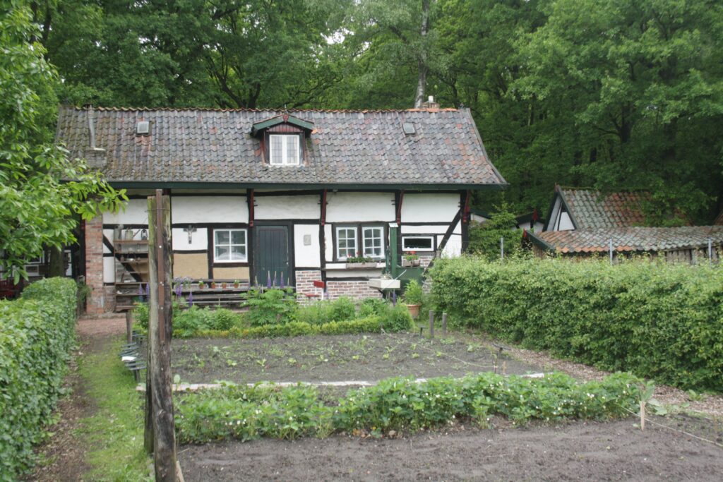 Herfstwandeling Schinveldse bossen met bezoek aan Nonke Buusjke